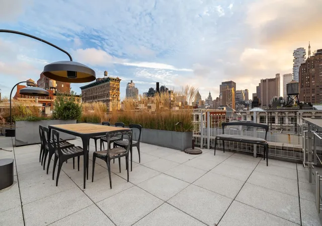 Photo 4 of Single family home for sale at 63 Greene St #2D, New York, NY 10012 | MLS# RLS20045909 | Listing updated on 2025-12-11