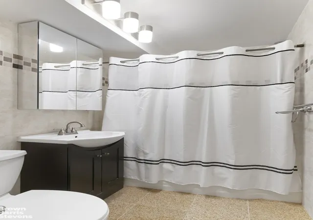 Photo 4 of House for sale at 340 E 74th Street #1J, New York, NY 10021 | MLS# RLS20045986 | Listing updated on 2026-03-19