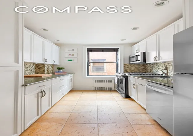 4th image of 30 E 9Th St #5M, New York City, NY 10003 | MLS# RLS20046153
