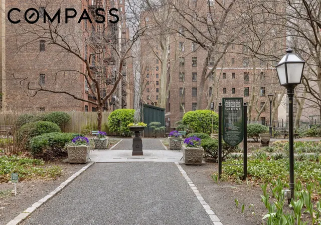 Homes for sale in New York City, NY | 25 Tudor City Pl #922, New York City, NY 10017 | MLS# RLS20046209