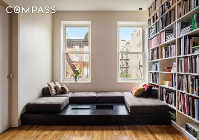 Photo 3 of Sale Pending at 518 E 11th St #4A, New York, NY 10009 | MLS# RLS20046199 | Listing updated on 2025-11-03