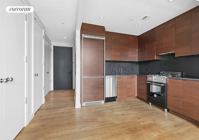 Photo 3 of House for sale at 540 W 28th Street #9G, New York, NY 10001 | MLS# RLS20046379 | Listing updated on 2025-11-20