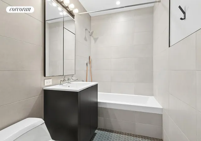 Photo 4 of House for sale at 540 W 28th Street #9G, New York, NY 10001 | MLS# RLS20046379 | Listing updated on 2025-11-20