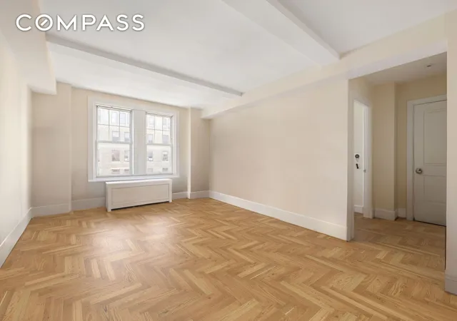 Listing Photo 4 - Condo for sale in building located at 27 W 72Nd St, New York City, NY 10023 - Unit #1403