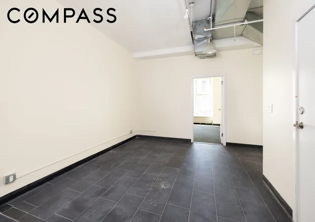 Photo 3 of House for sale at 11 W 30th Street #2F, New York, NY 10001 | MLS# RLS20046592 | Listing updated on 2026-09-01