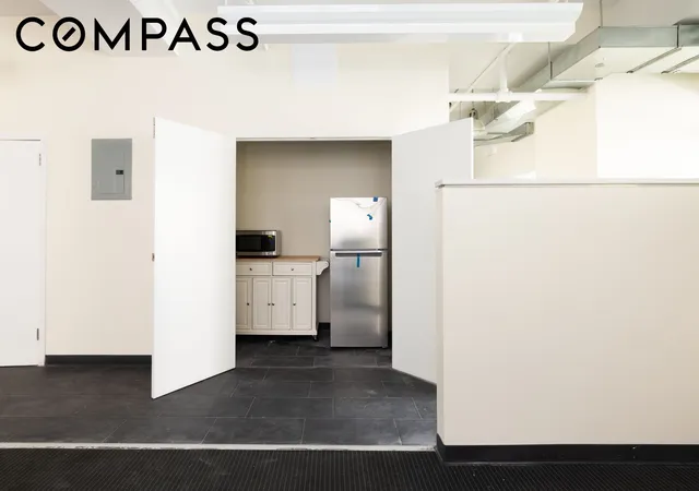 Photo 4 of House for sale at 11 W 30th Street #2F, New York, NY 10001 | MLS# RLS20046592 | Listing updated on 2026-09-01