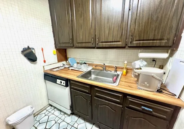 Photo 4 of House for sale at 118-17 Union Turnpike #7-D, Forest Hills, NY 11375 | MLS# RLS20046820 | Listing updated on 2026-02-28