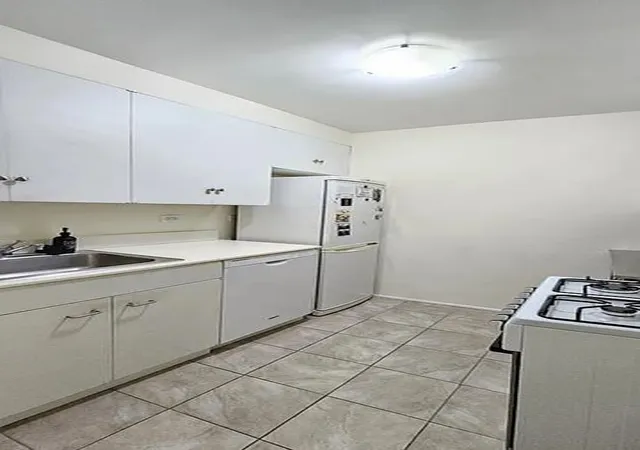 4th image of 150 E 61St St #2-D, New York, NY 10065 | MLS# RLS20046935