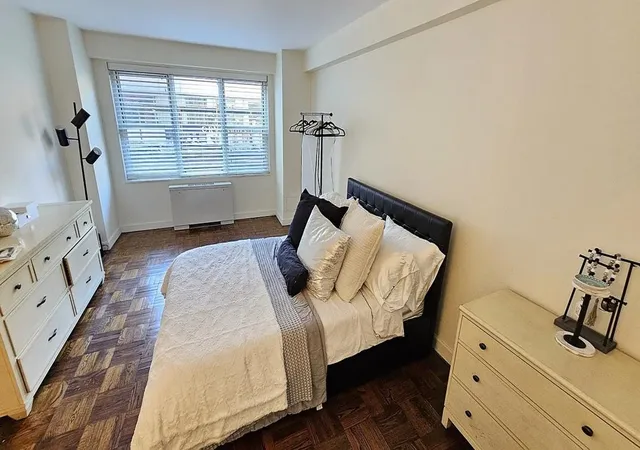 5th image of 150 E 61St St #2-D, New York, NY 10065 | MLS# RLS20046935
