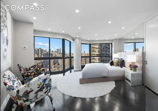 Listing Photo 5 - Condo for sale in building located at 200 E 61St St, New York City, NY 10065 - Unit #19DE