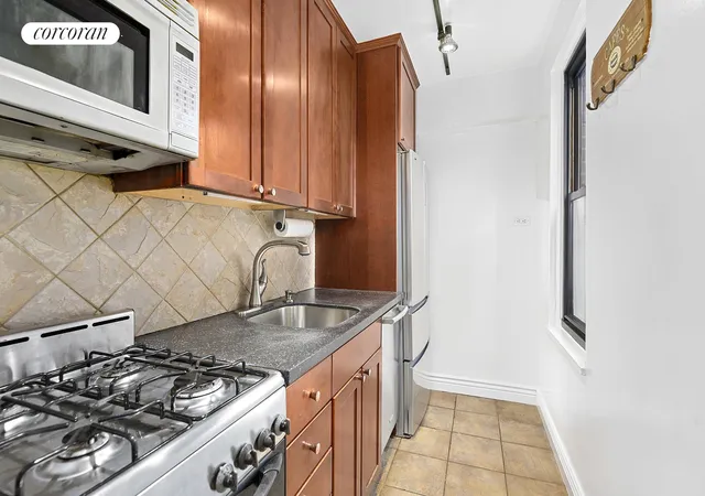 Photo 4 of House for sale at 222 E 35th Street #5C, New York, NY 10016 | MLS# RLS20047387 | Listing updated on 2026-03-08
