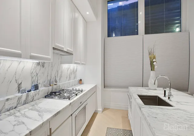 Photo 4 of House for sale at 108 Leonard St #2E, New York, NY 10013 | MLS# RLS20047485 | Listing updated on 2026-01-02