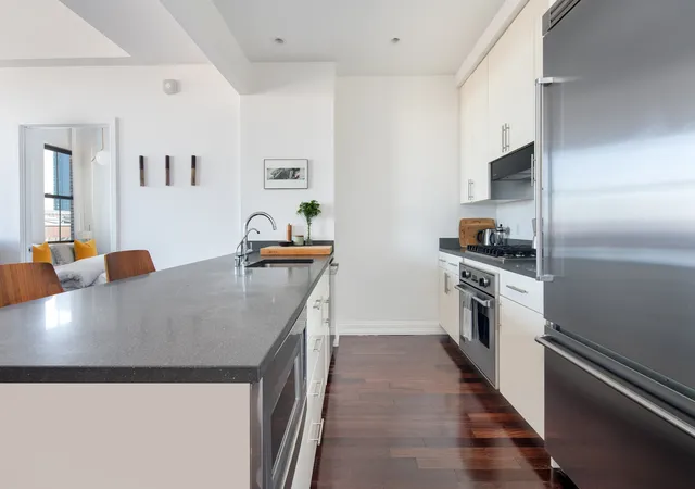 Photo 2 of Sale Pending at 1 Hanson Pl #23B, Brooklyn, NY 11217 | MLS# RLS20047645 | Listing updated on 2025-11-21