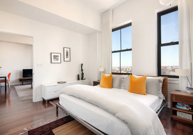 Photo 3 of Sale Pending at 1 Hanson Pl #23B, Brooklyn, NY 11217 | MLS# RLS20047645 | Listing updated on 2025-11-21