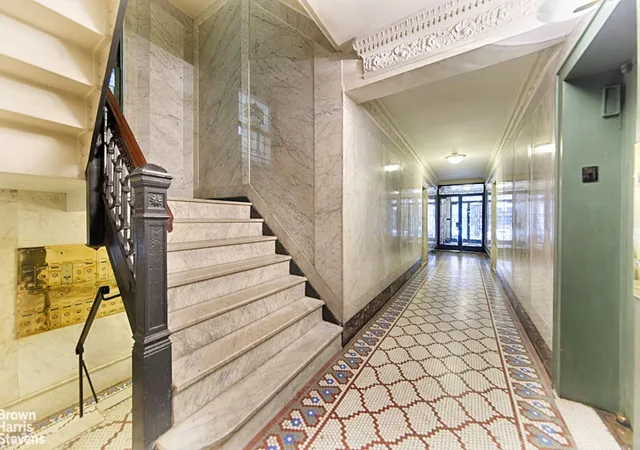 Listing Photo 5 - Condo for sale in building located at 137 W 12Th St, New York City, NY 10011 - Unit #51