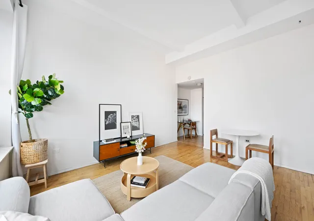 Photo 3 of Sale Pending at 250 Mercer St #B-1104, New York, NY 10012 | MLS# RLS20047874 | Listing updated on 2026-01-01