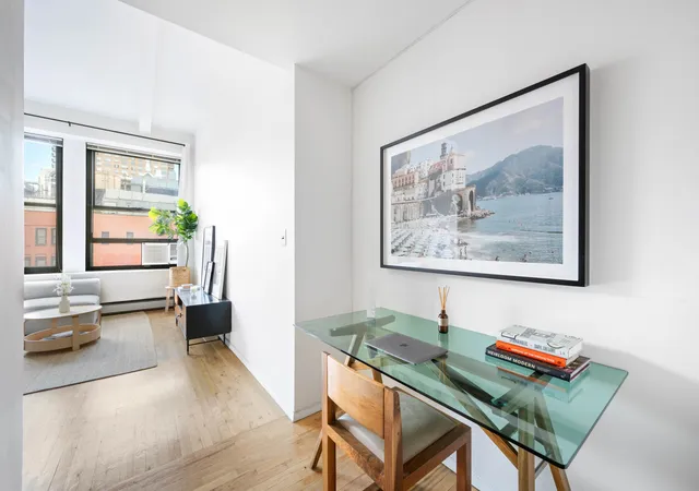Photo 4 of Sale Pending at 250 Mercer St #B-1104, New York, NY 10012 | MLS# RLS20047874 | Listing updated on 2026-01-01