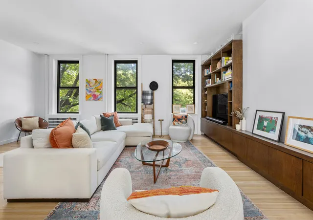 Photo 1 of Single family home for sale at 323 5th Ave, Brooklyn, NY 11215 | MLS# RLS20047909 | Listing updated on 2025-12-15