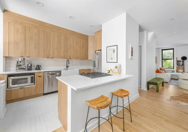 Photo 2 of Single family home for sale at 323 5th Ave, Brooklyn, NY 11215 | MLS# RLS20047909 | Listing updated on 2025-12-15