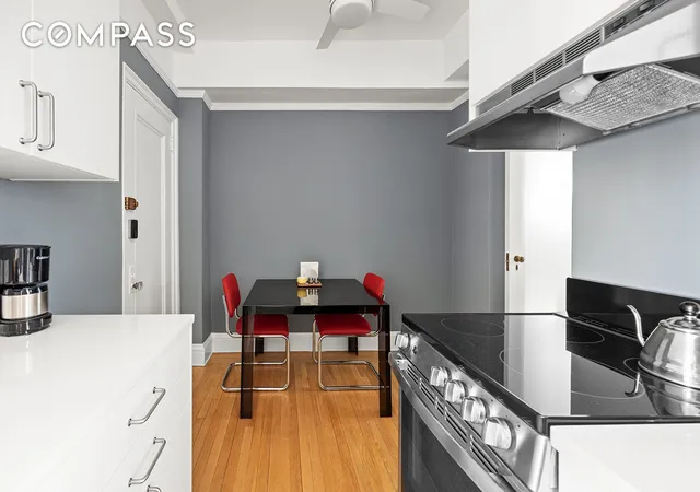 Photo 4 of House for sale at 39 Plaza St W #12B, Brooklyn, NY 11217 | MLS# RLS20047994 | Listing updated on 2026-02-24