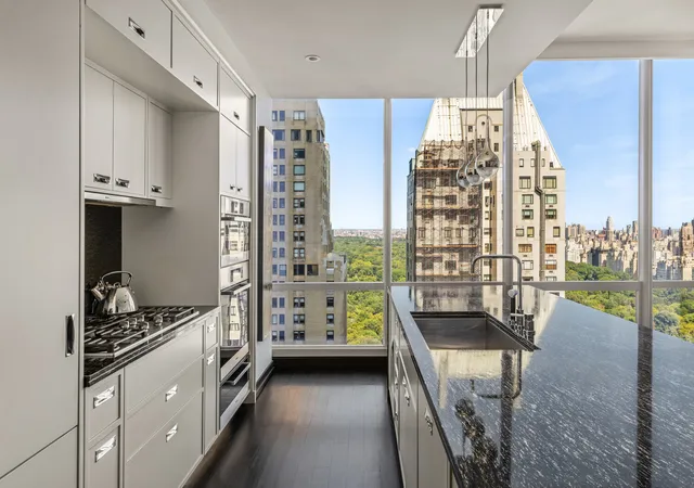 Photo 2 of House for sale at 157 W 57Th St #36F, New York, NY 10019 | MLS# RLS20048131 | Listing updated on 2025-10-23