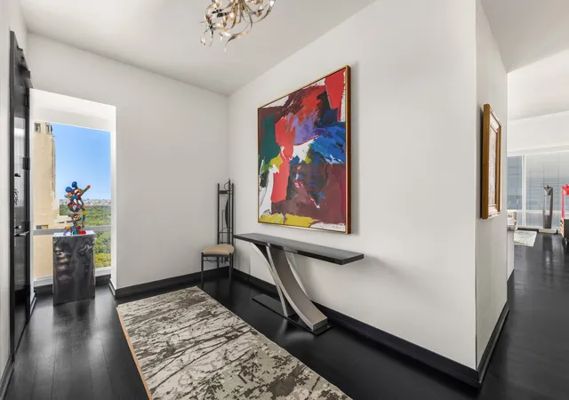 Photo 3 of House for sale at 157 W 57Th St #36F, New York, NY 10019 | MLS# RLS20048131 | Listing updated on 2025-10-23