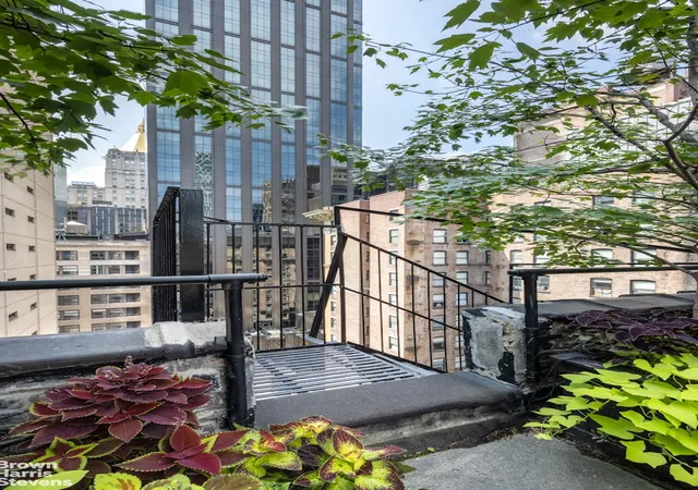 Homes for sale in New York City, NY | 34 E 30th Street, New York City, NY 10016 | Houzeo