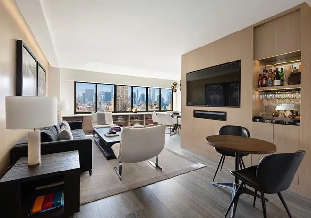 Photo 3 of Condo for sale at 900 Park Ave #22DE, New York, NY 10075 | MLS# RLS20048337 | Listing updated on 2026-03-19