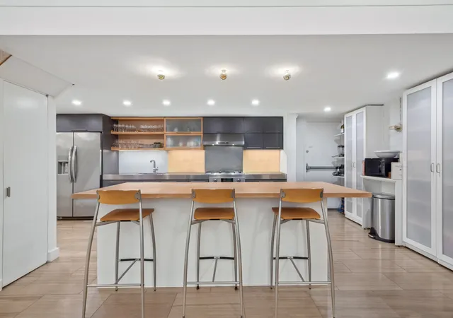 Photo 3 of Condo for sale at 142 Duane St #2B, New York, NY 10013 | MLS# RLS20048407 | Listing updated on 2025-10-08
