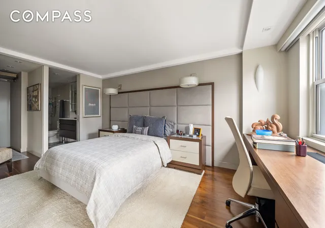 5th image of 165 W 66Th St #18D, New York City, NY 10023 | MLS# RLS20048494