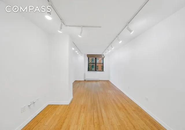 Photo 3 of House for sale at 222 W 14Th St #3L, New York, NY 10011 | MLS# RLS20048505 | Listing updated on 2026-02-16