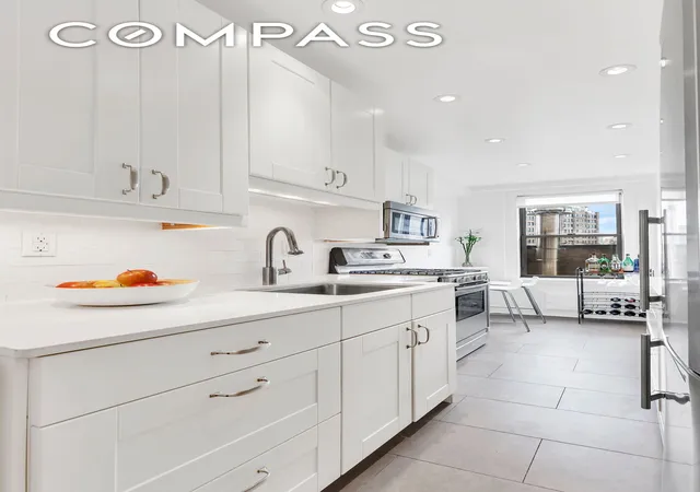 Photo 2 of House for sale at 136 Waverly Pl #6E, New York, NY 10014 | MLS# RLS20048526 | Listing updated on 2026-02-12