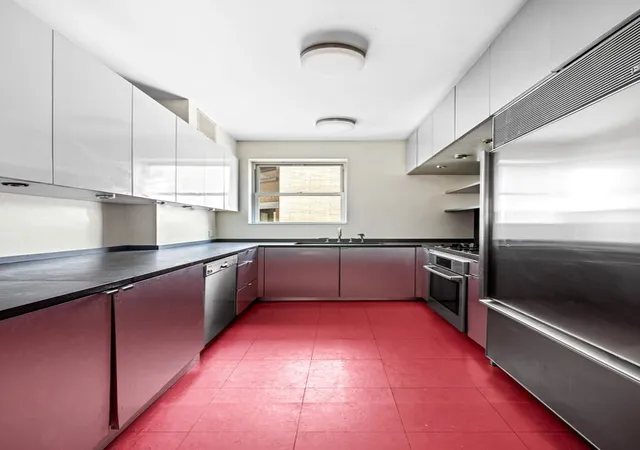 Photo 2 of Condo for sale at 27 E 95th St #3E, New York City, NY 10128 | MLS# RLS20048558 | Listing updated on 2026-07-30
