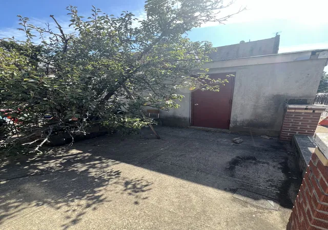 Photo 4 of Multi family home for sale at 1040 Willmohr St, Brooklyn, NY 11212 | MLS# RLS20048572 | Listing updated on 2026-06-03