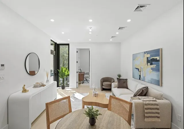 Photo 3 of Sale Pending at 204 Withers St #4-B, Brooklyn, NY 11211 | MLS# RLS20048683 | Listing updated on 2026-01-21
