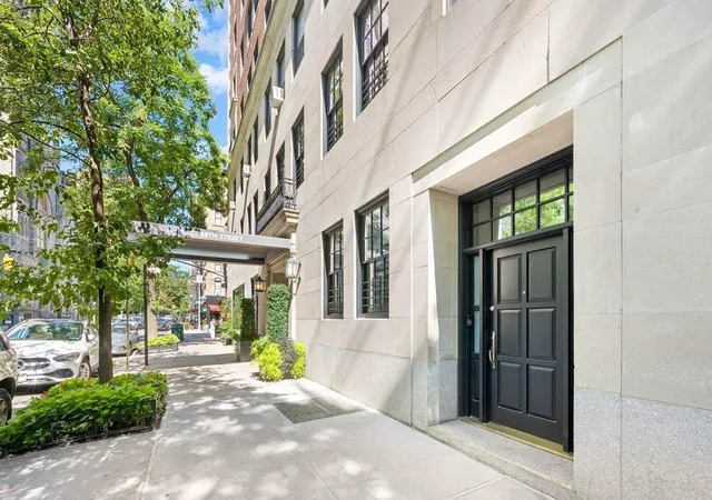 Homes for sale in New York City, NY | 141 E 88th Street, New York City, NY 10128 | Houzeo