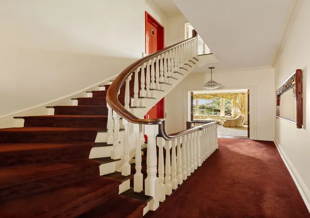 Photo 3 of Single family home for sale at 6 Sutton Sq, New York, NY 10022 | MLS# RLS20048790 | Listing updated on 2026-06-21