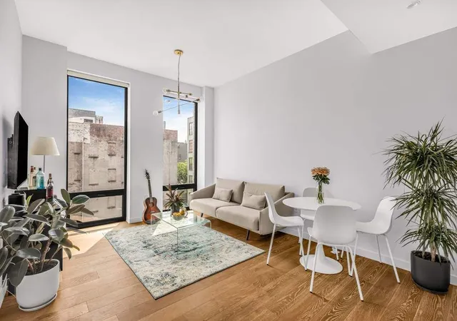 House for sale at 287 E Houston St #5C, New York, NY 10002 | MLS# RLS20048943 | Listing updated on 2026-02-03