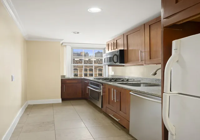 Listing Photo 2 - Condo for sale in building located at 16 Park Ave, New York City, NY 10016 - Unit #15D