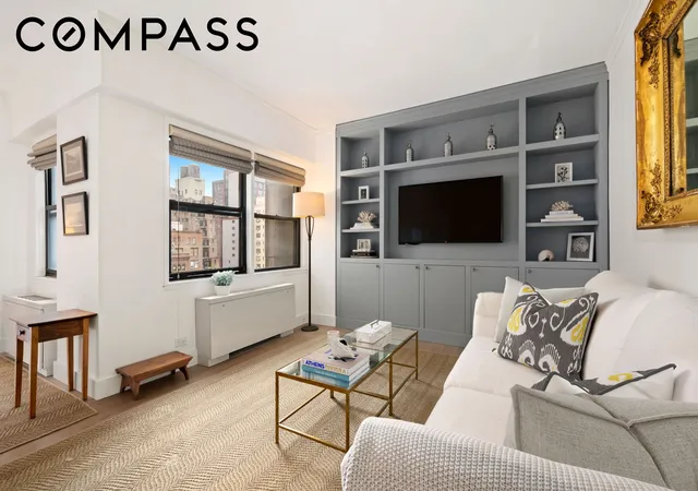 Photo 1 of Sale Pending at 201 E 21st Street #12M, New York City, NY 10010 | MLS# RLS20049027 | Listing updated on 2026-07-30