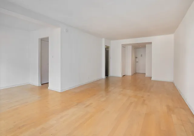 Photo 4 of Sale Pending at 220 E 67th Street #10A, New York, NY 10065 | MLS# RLS20049055 | Listing updated on 2026-03-06