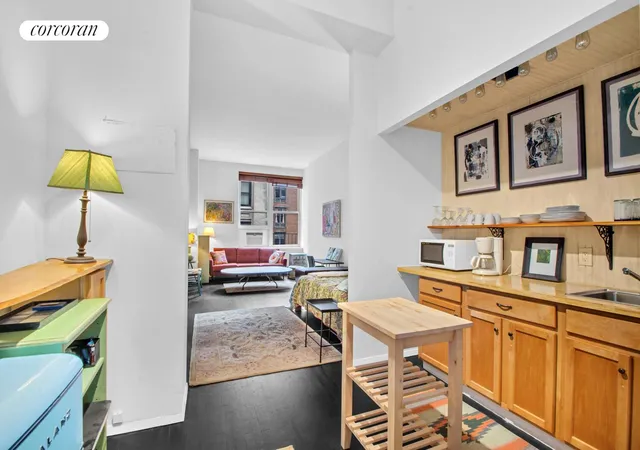 Photo 3 of Sale Pending at 23 Waverly Pl #4W, New York City, NY 10003 | MLS# RLS20049077 | Listing updated on 2026-08-03