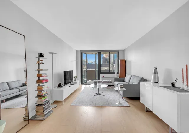 Listing Photo 2 - Condo for sale in building located at 407 Park Ave S, New York City, NY 10016 - Unit #25E