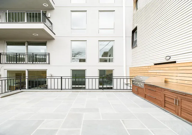 Photo 4 of House for sale at 636 Lorimer St #1, Brooklyn, NY 11211 | MLS# RLS20049217 | Listing updated on 2026-03-01