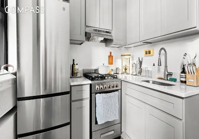 Photo 4 of Multi family home for sale at 10 Fort Greene Pl, Brooklyn, NY 11217 | MLS# RLS20049344 | Listing updated on 2025-12-08