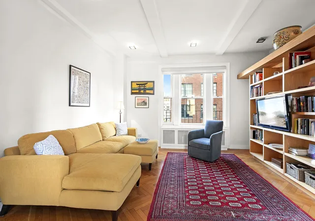2nd image of 156 E 79Th St #9F, New York City, NY 10021 | MLS# RLS20049373