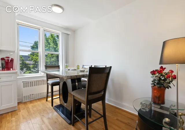 5th image of 205 E 238Th St, New York, NY 10470