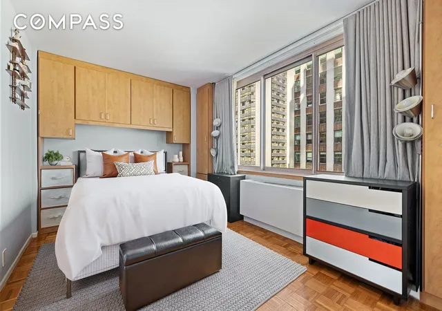 Photo 4 of House for sale at 235 E 40Th St #27D, New York, NY 10016 | MLS# RLS20049537 | Listing updated on 2026-02-04