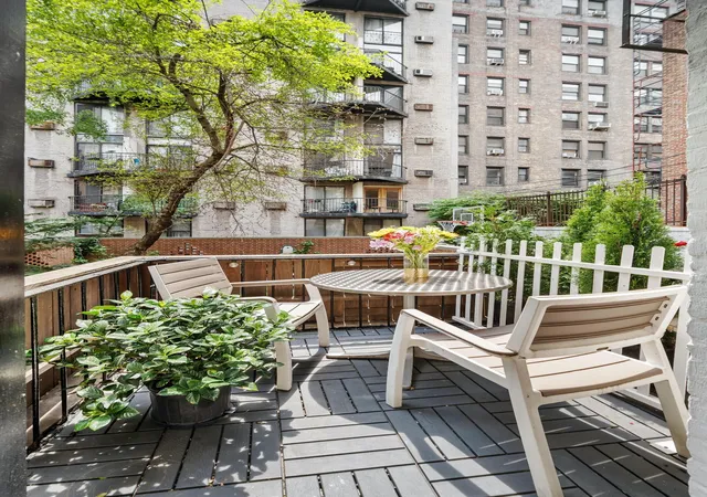 Photo 2 of Condo for sale at 430 E 87th Street #1B, New York, NY 10128 | MLS# RLS20049779 | Listing updated on 2025-10-28