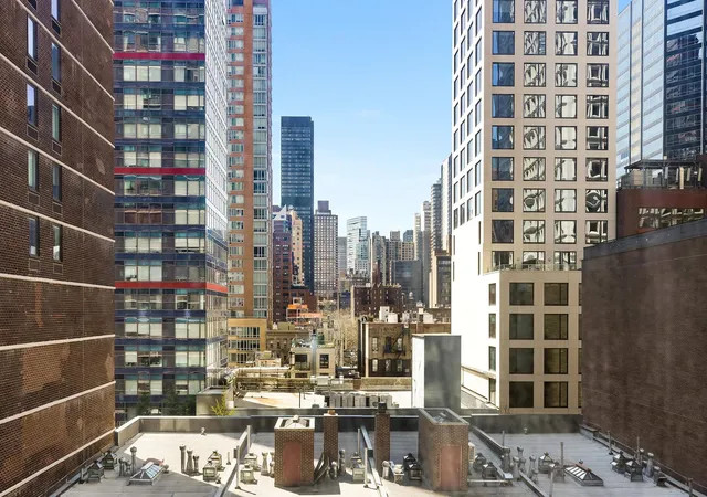 1st image of 240 E 55Th St #9-H, New York, NY 10022 | MLS# RLS20049797